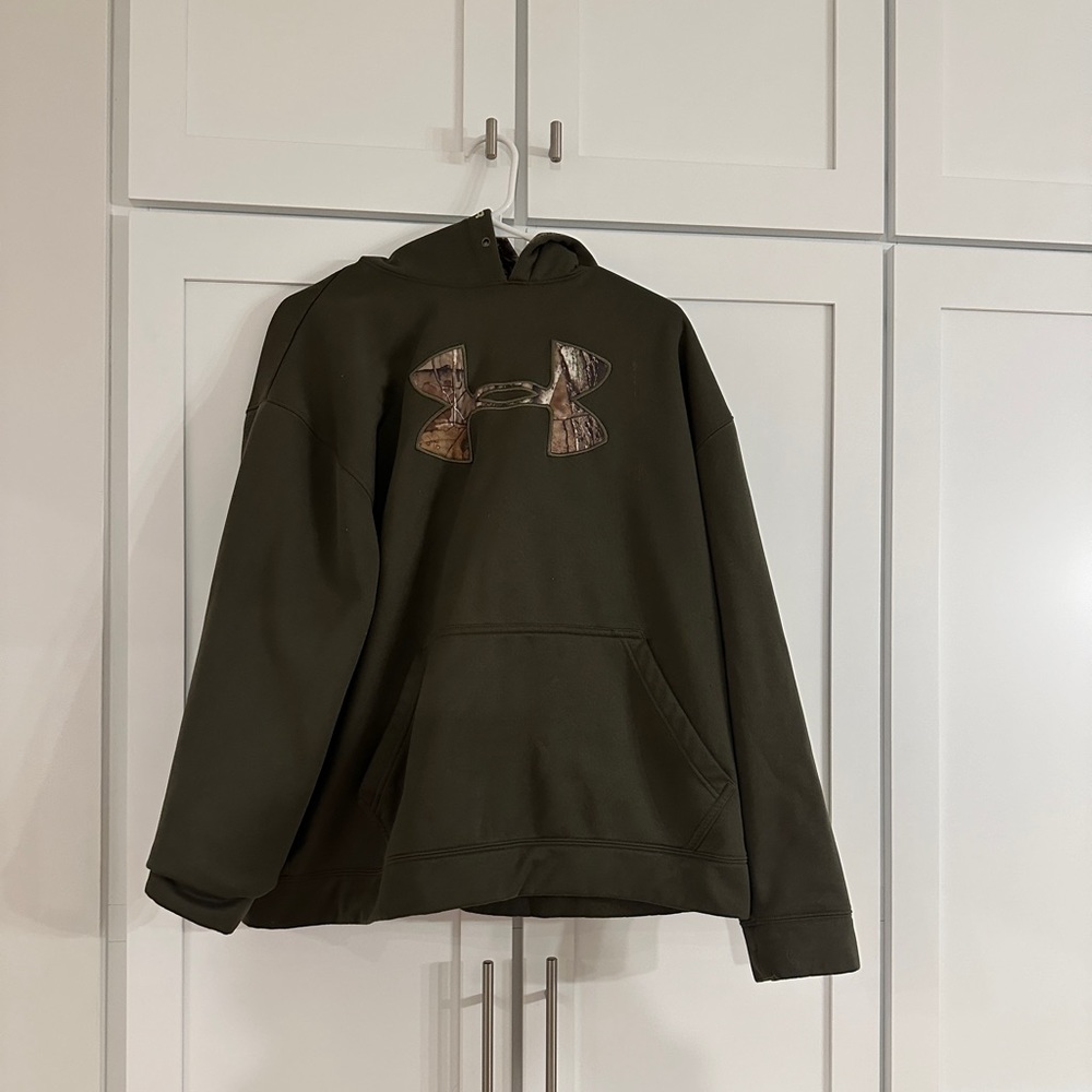 Men’s Under Armour Hoodie Size L